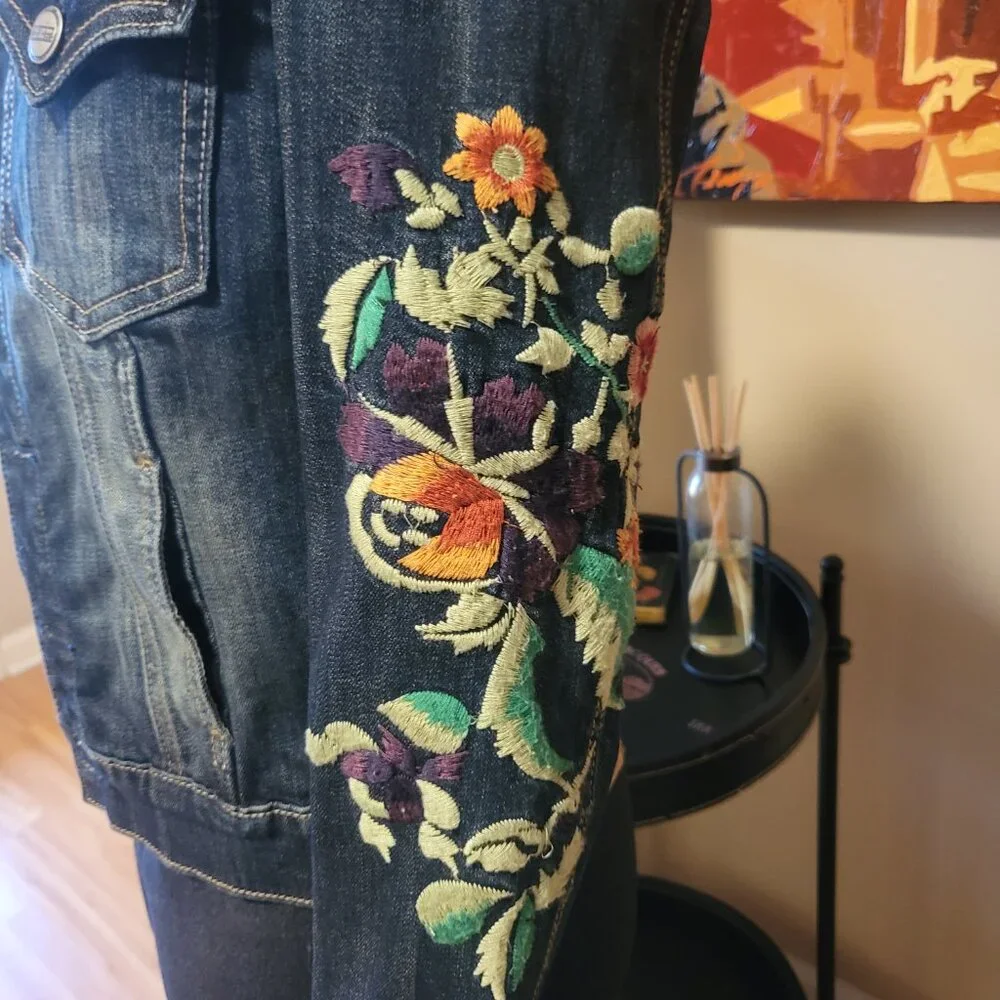 Driftwood Embroidered Jean Jacket - Picture 2 of 7
